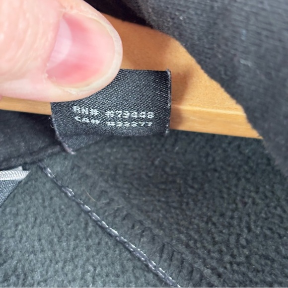 EUC Marmot Women's Black Gravity Warm Wind & Water resistant Jacket Sz Small - Picture 8 of 15